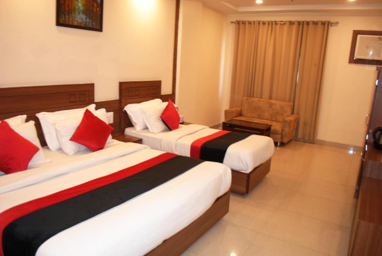 Hotel The Vaishno Devi Hills Катра Екстериор снимка